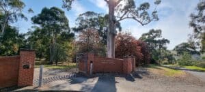 bricked entrance to Botanical gardens in Korumbuura