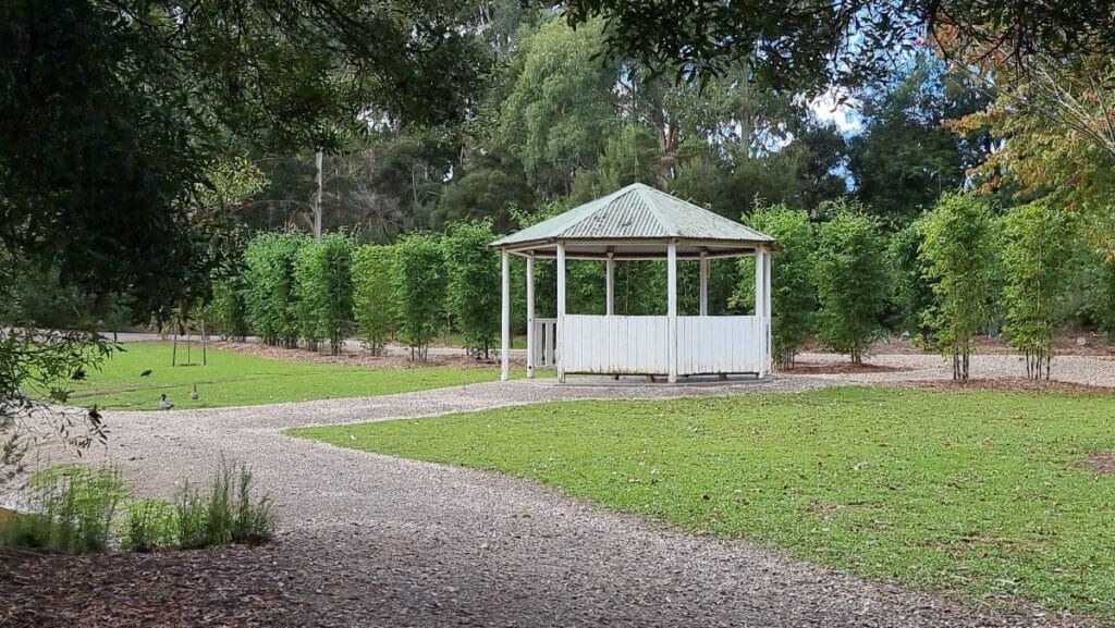 the tiny rotunda at Leongatha Wetland